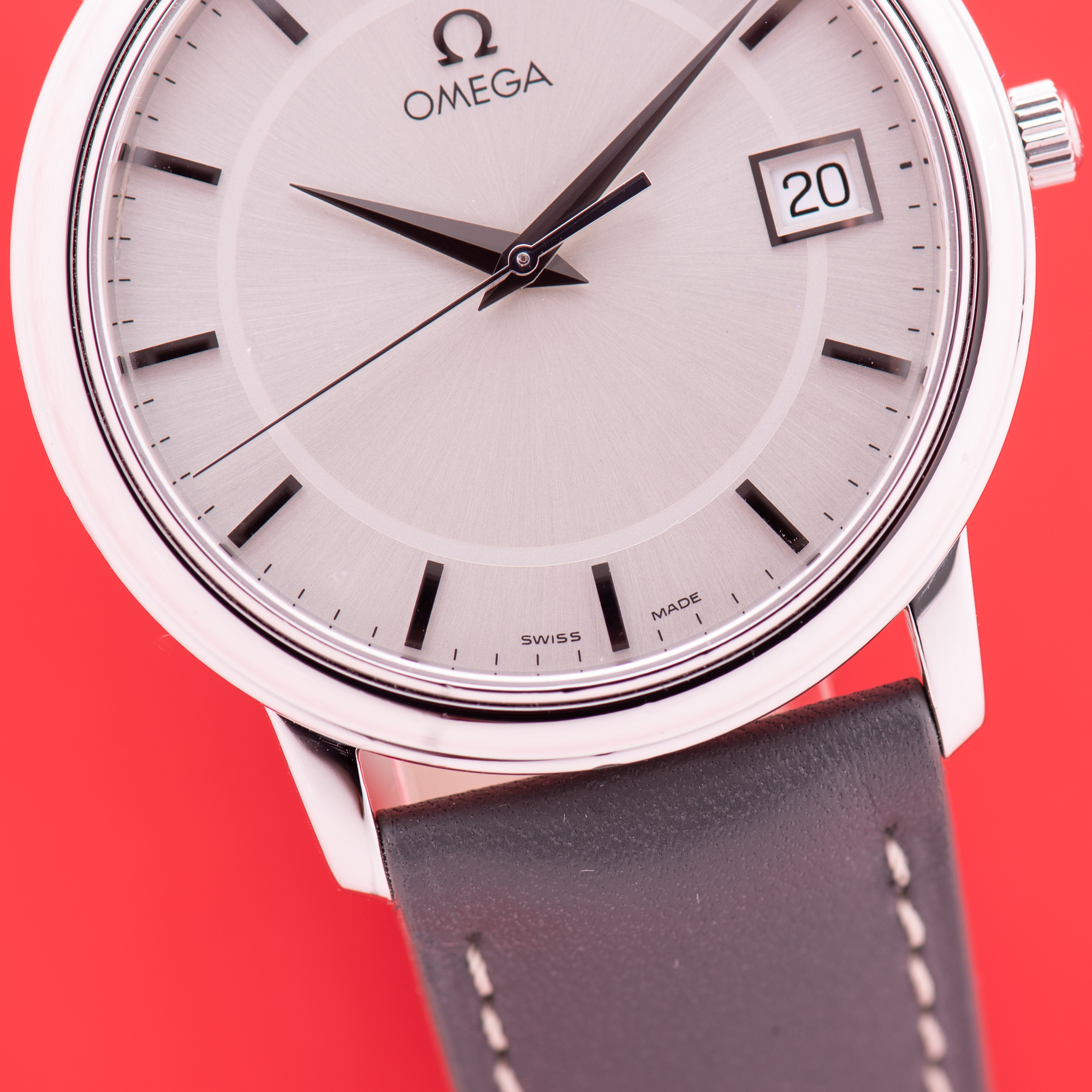 Vue de Omega De Ville Prestige Quartz cal 1532 Réf 196.1150