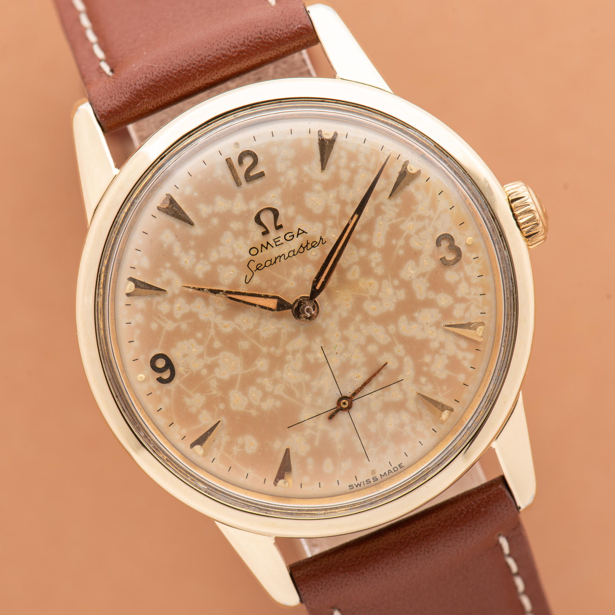 View of Omega Seamaster Jumbo Dress Small Sub Second Patina Dial from 1961 Réf 14389