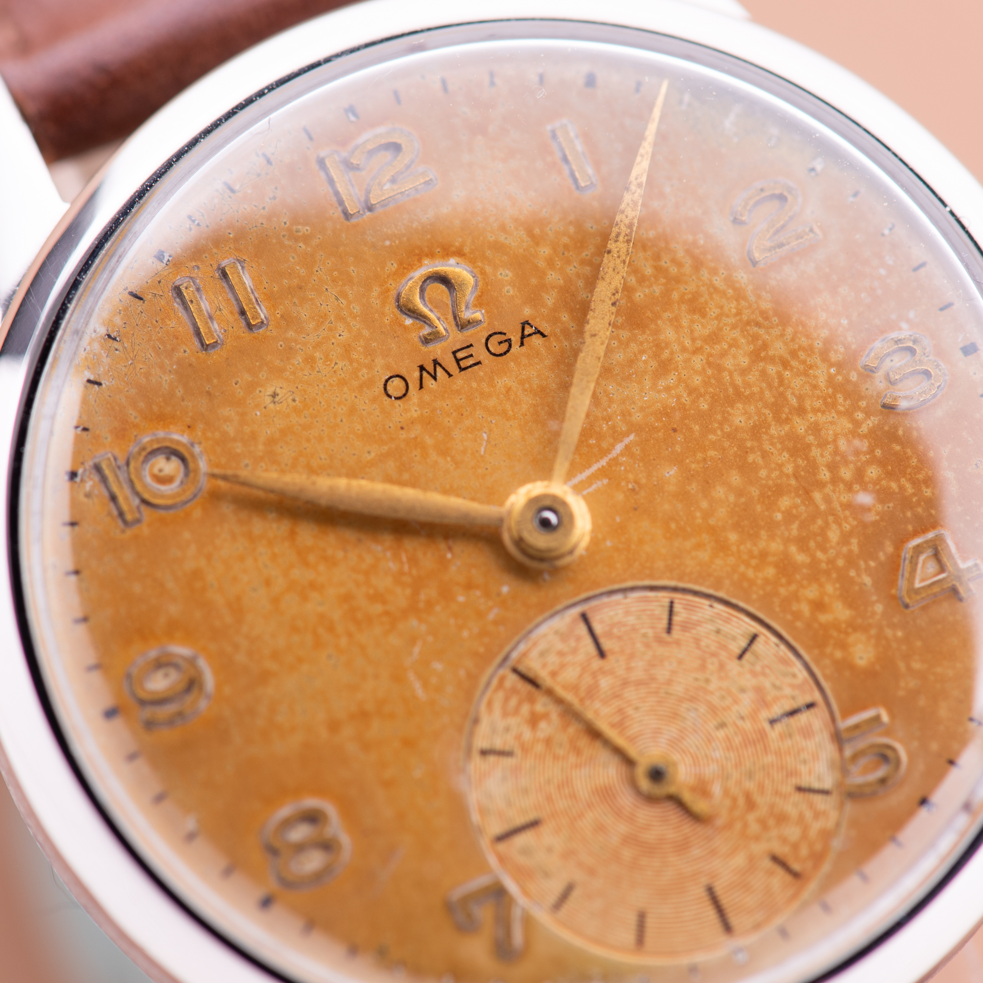 View of Omega small second ref 2495-13 cal 265