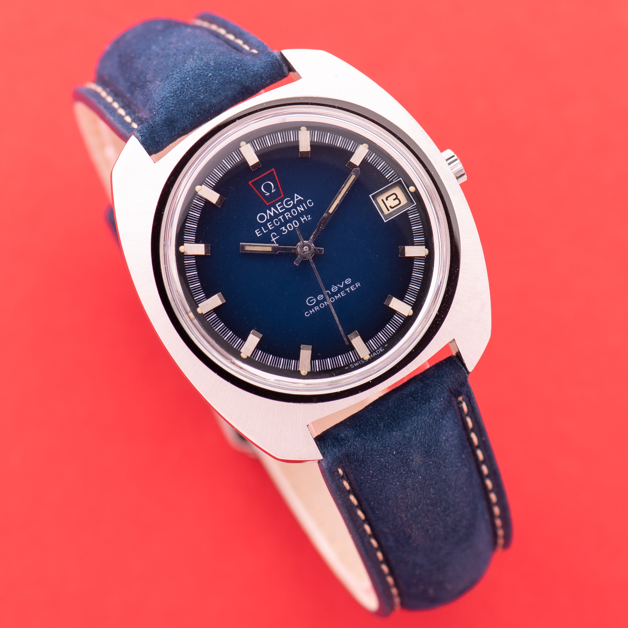 Vue de Omega Electronic F300 Hz Genève Chronometer Blue Vignette Réf 198.030