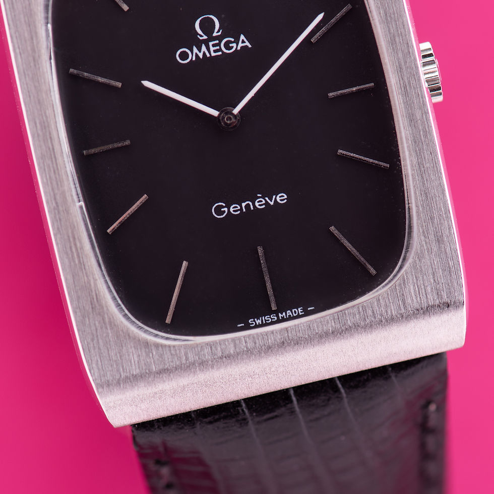 Miniature : Omega Genève Oversize Tank Rectangulaire Cadran noire matt Réf 111.0116