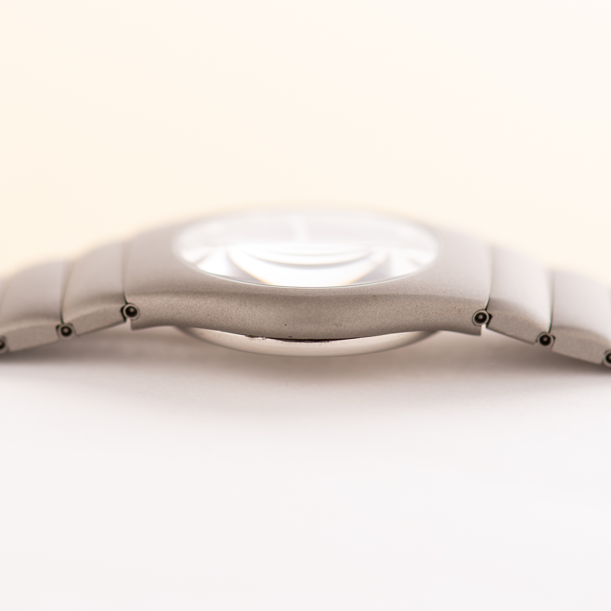 View of Omega ‘Recife’ Seamaster Oxidized Steel 1984 Cal 1426 Réf. 596.0061 / 796.0856