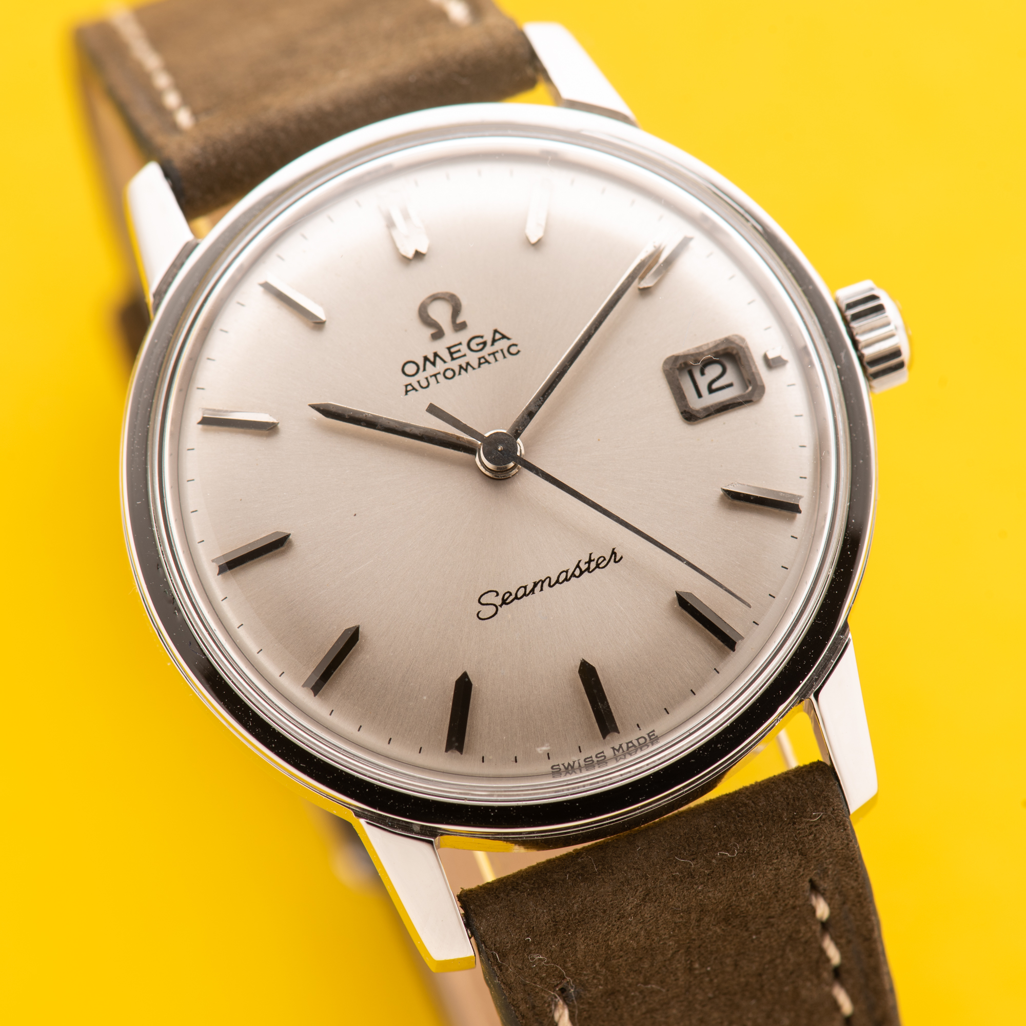 Vue de Omega Seamaster Automatic Date from 1965 Réf 166.002
