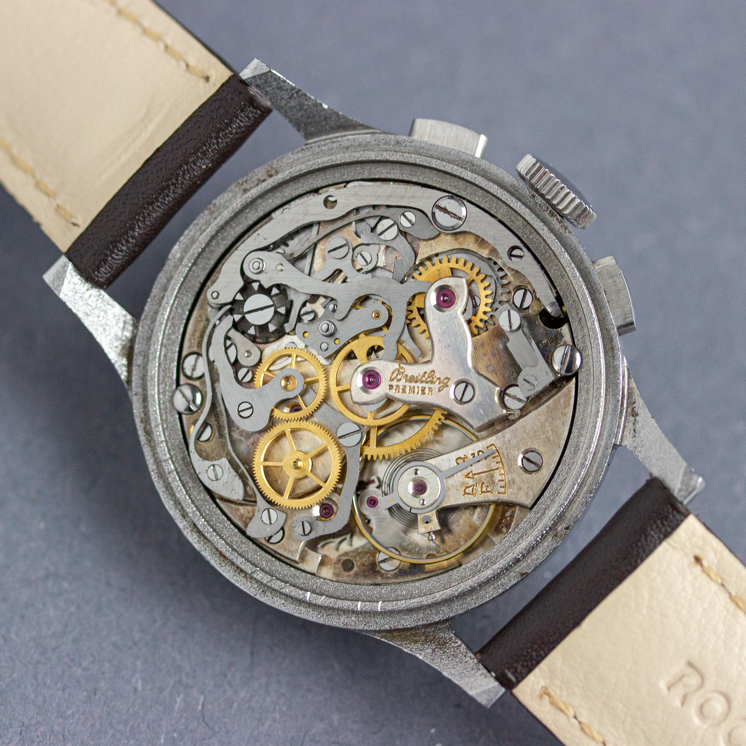 Vue de Breitling Premier Chronograph réf 787