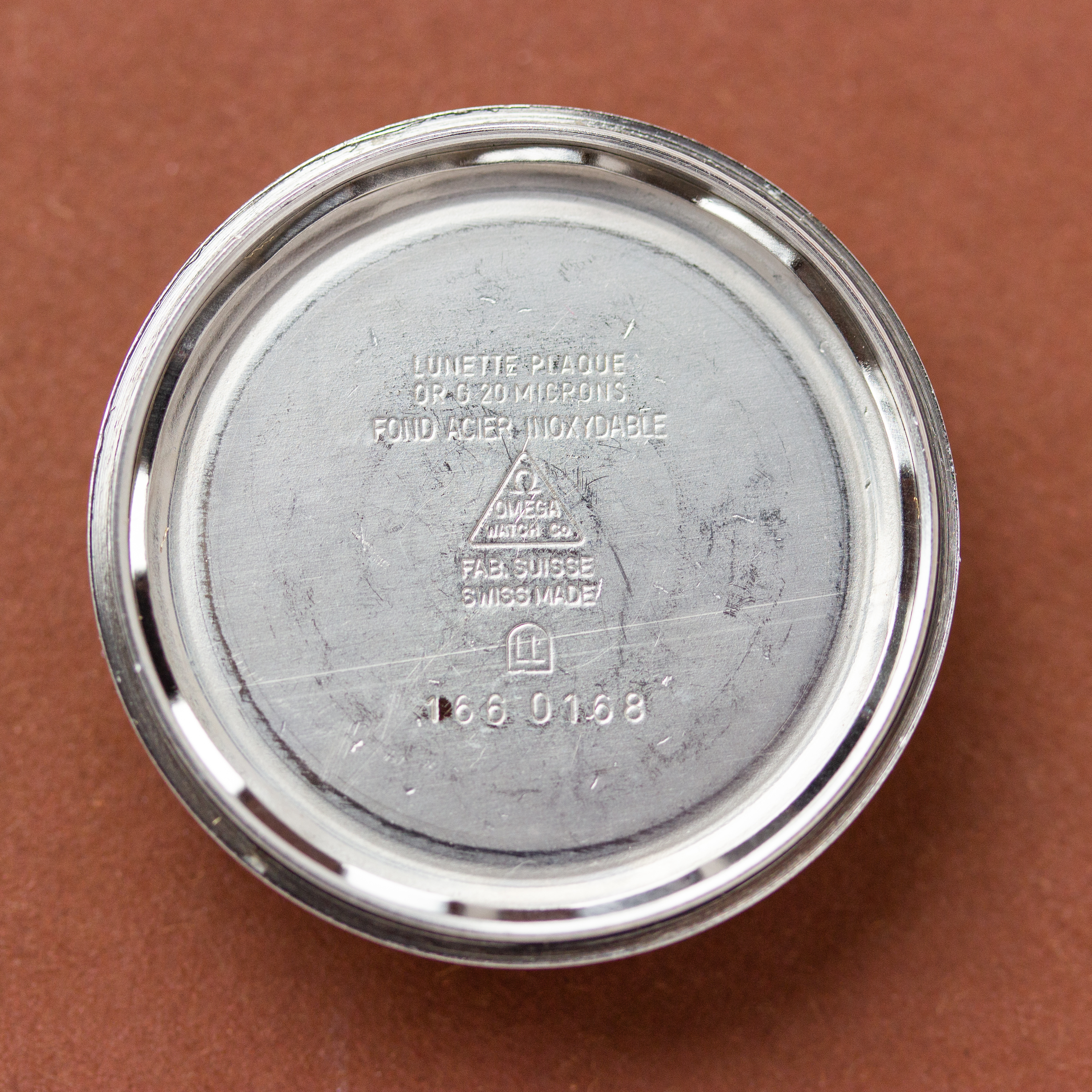 Zicht op Omega Genève Automatic Date Bréguet dial Ref 166.068 uit 1973