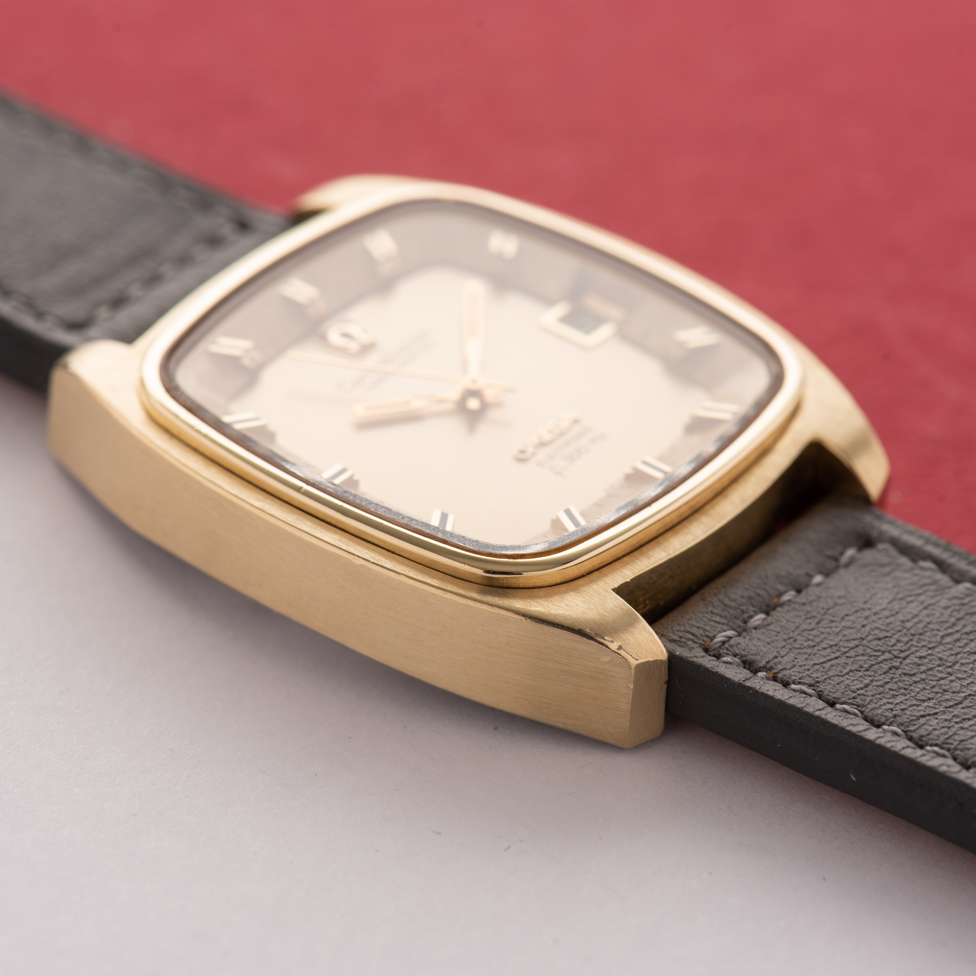 Vue de Omega Constellation Chronometer Electronic F300Hz from 1972 Ref 198.0027