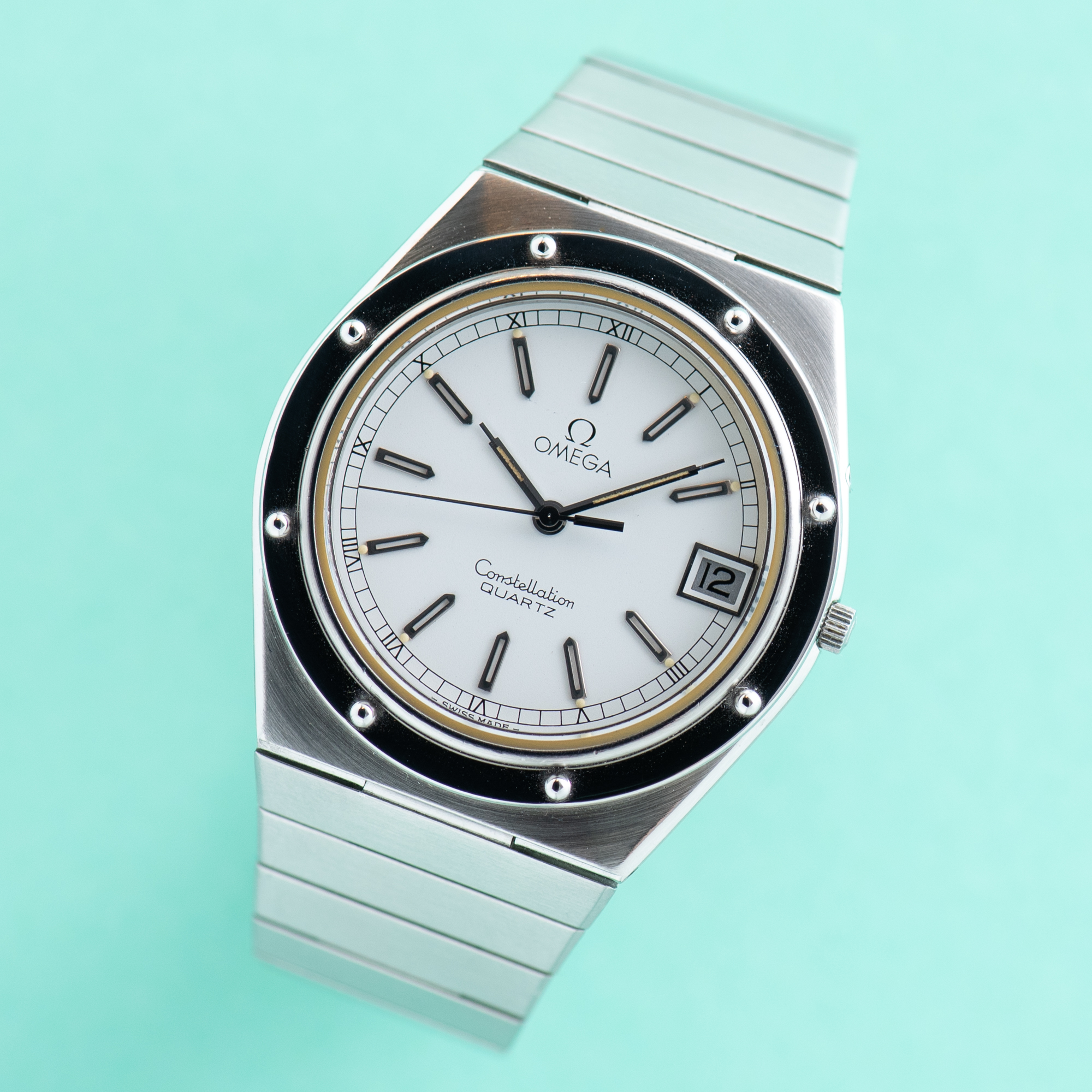 Zicht op Omega Constellation Quartz Marine 'Porthole' Super Rare cal 1332 Réf 396.0147