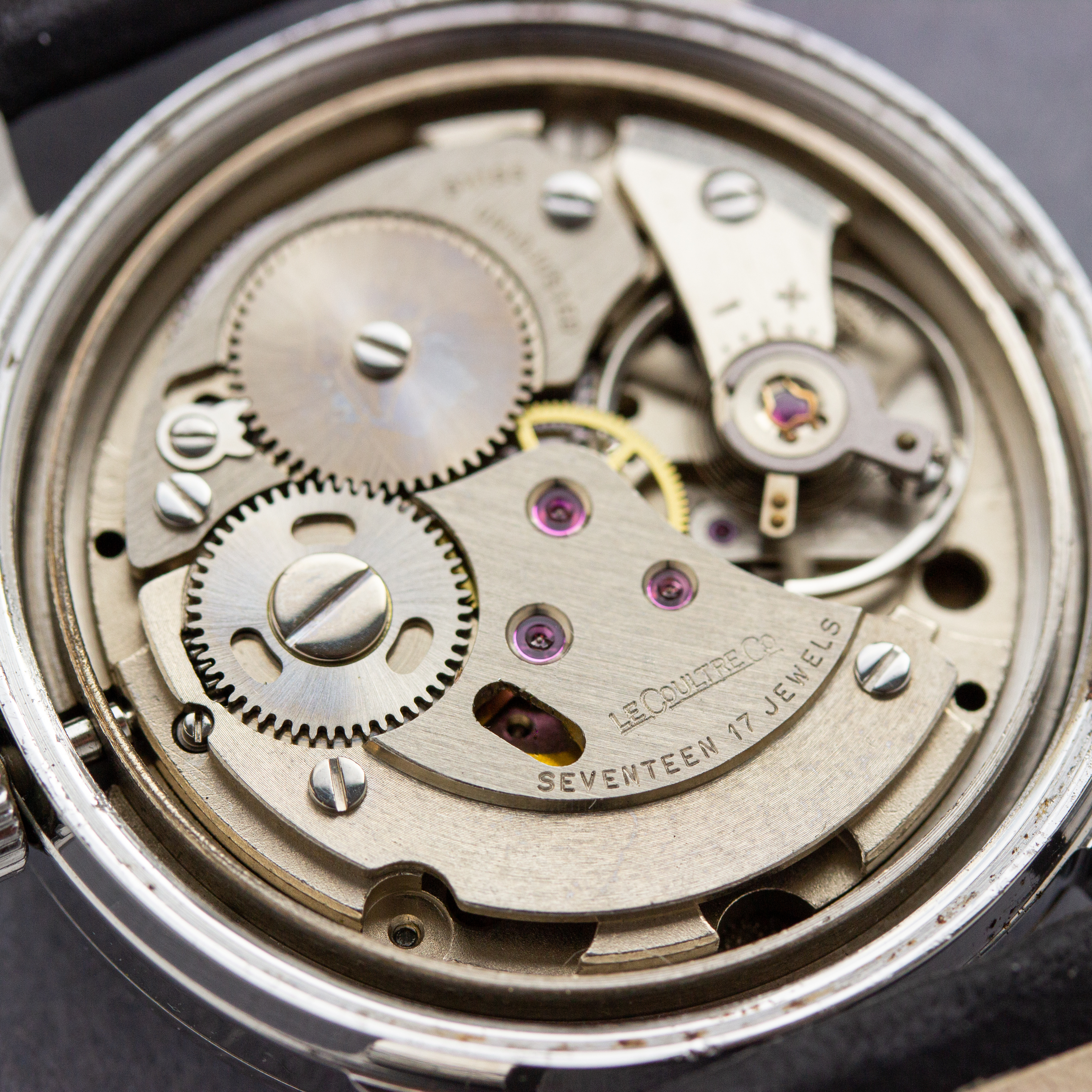 Vue de Jaeger Lecoultre Club Dress centre second Steel Réf 200105