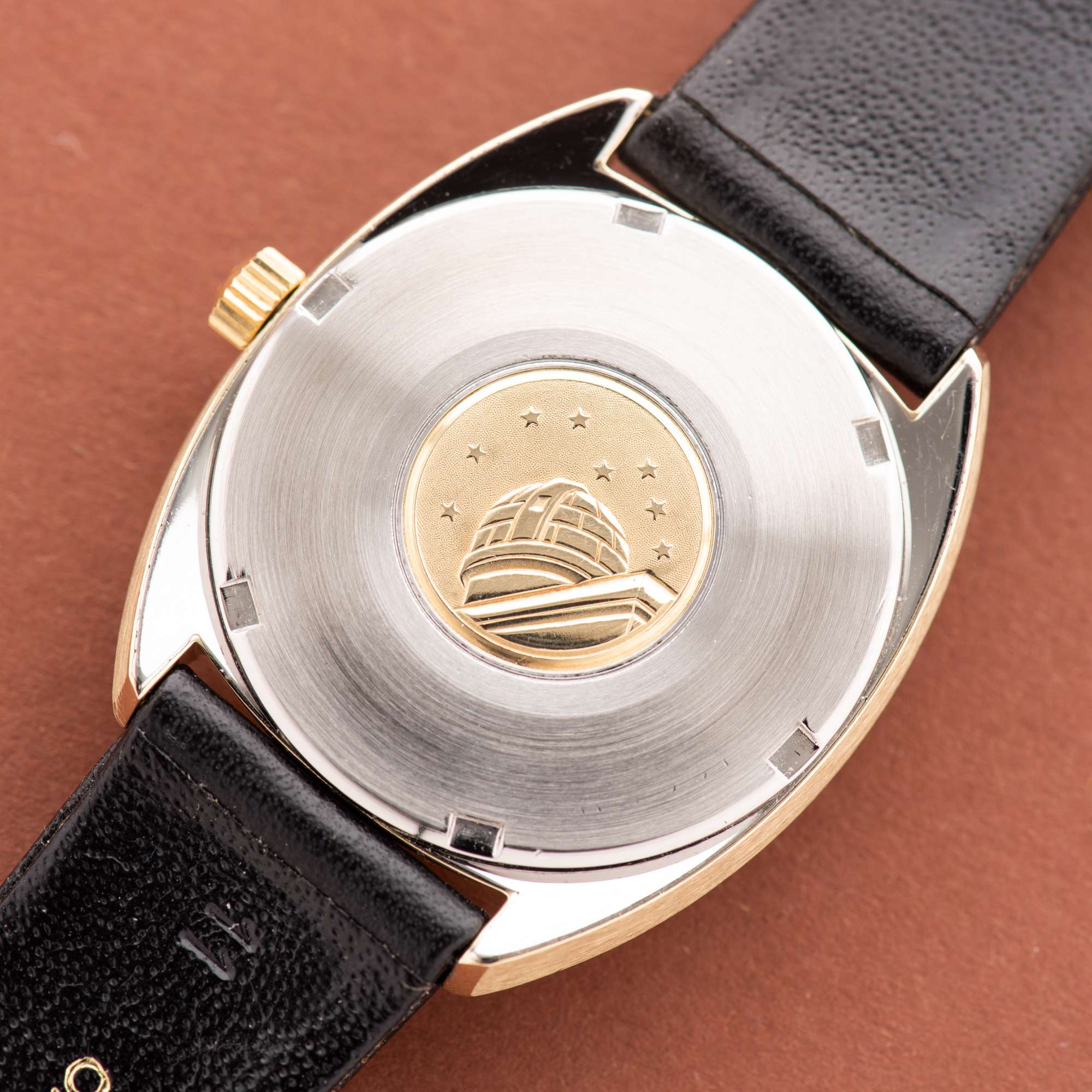 Vue de Omega Constellation Chronometer C-shape 14K Gold capped from 1966 Réf 168.017