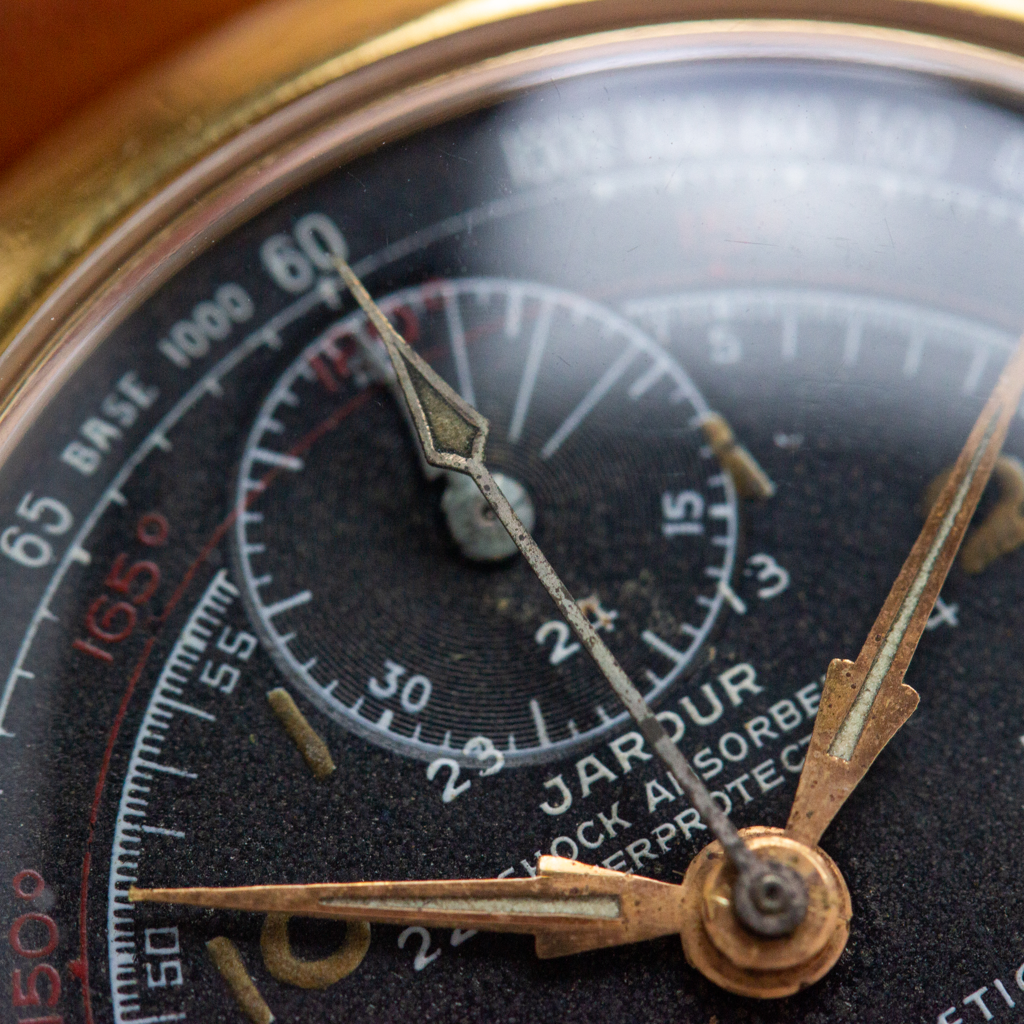 Vue de Jardur Up Down Jumbo Black Radium Military Chronograph Réf 3032