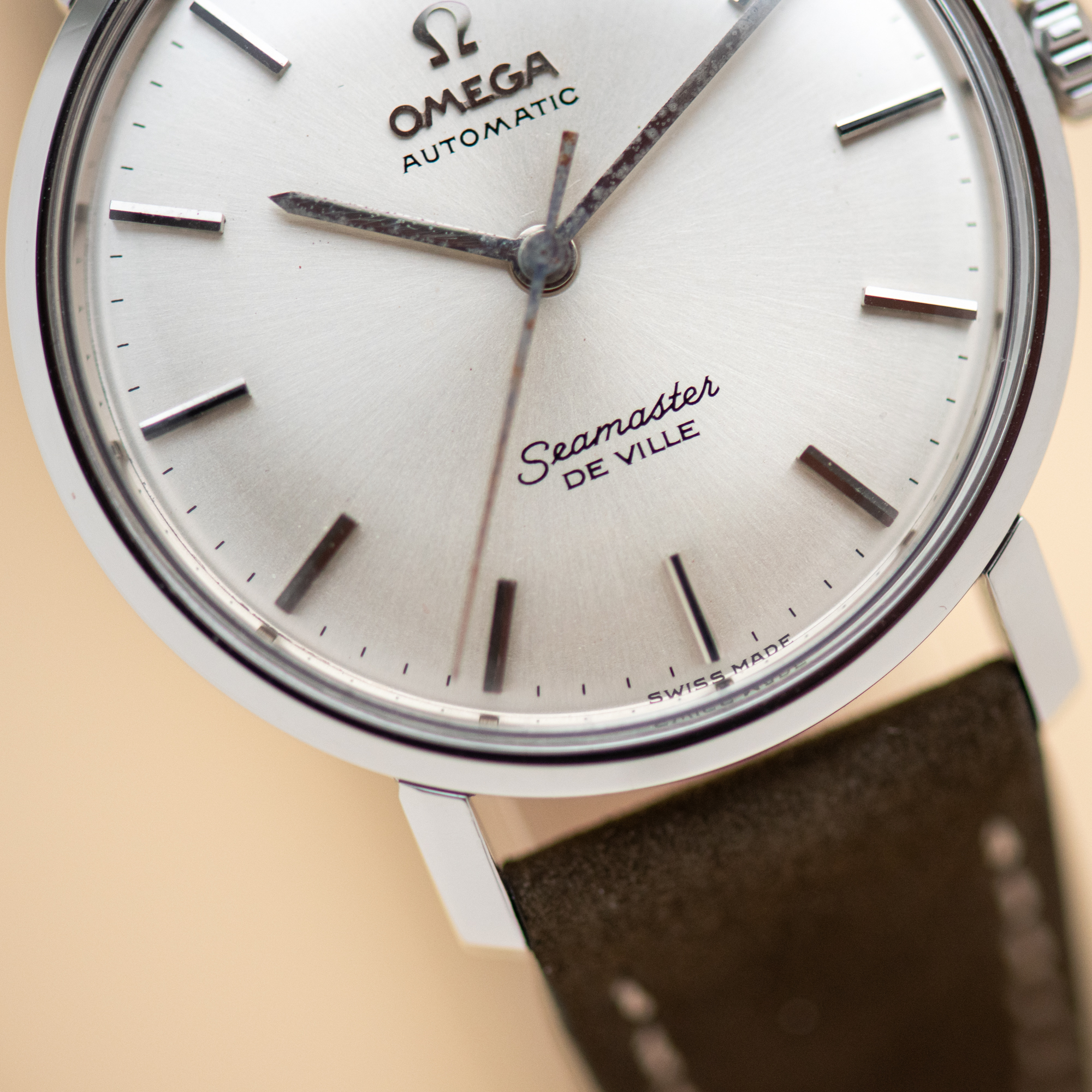 View of Omega Seamaster De Ville Automatic Réf 165.020
