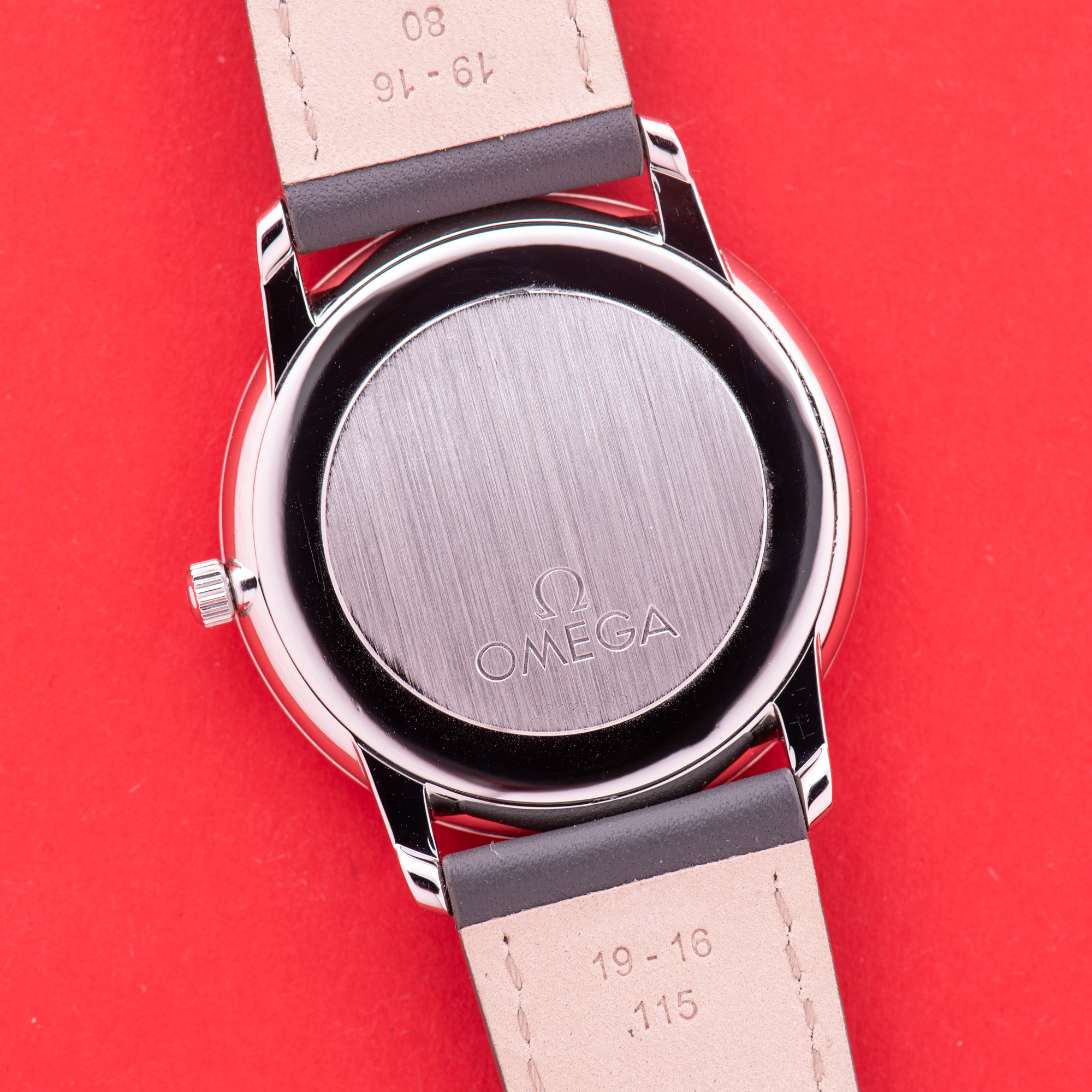 Vue de Omega De Ville Prestige Quartz cal 1532 Réf 196.1150