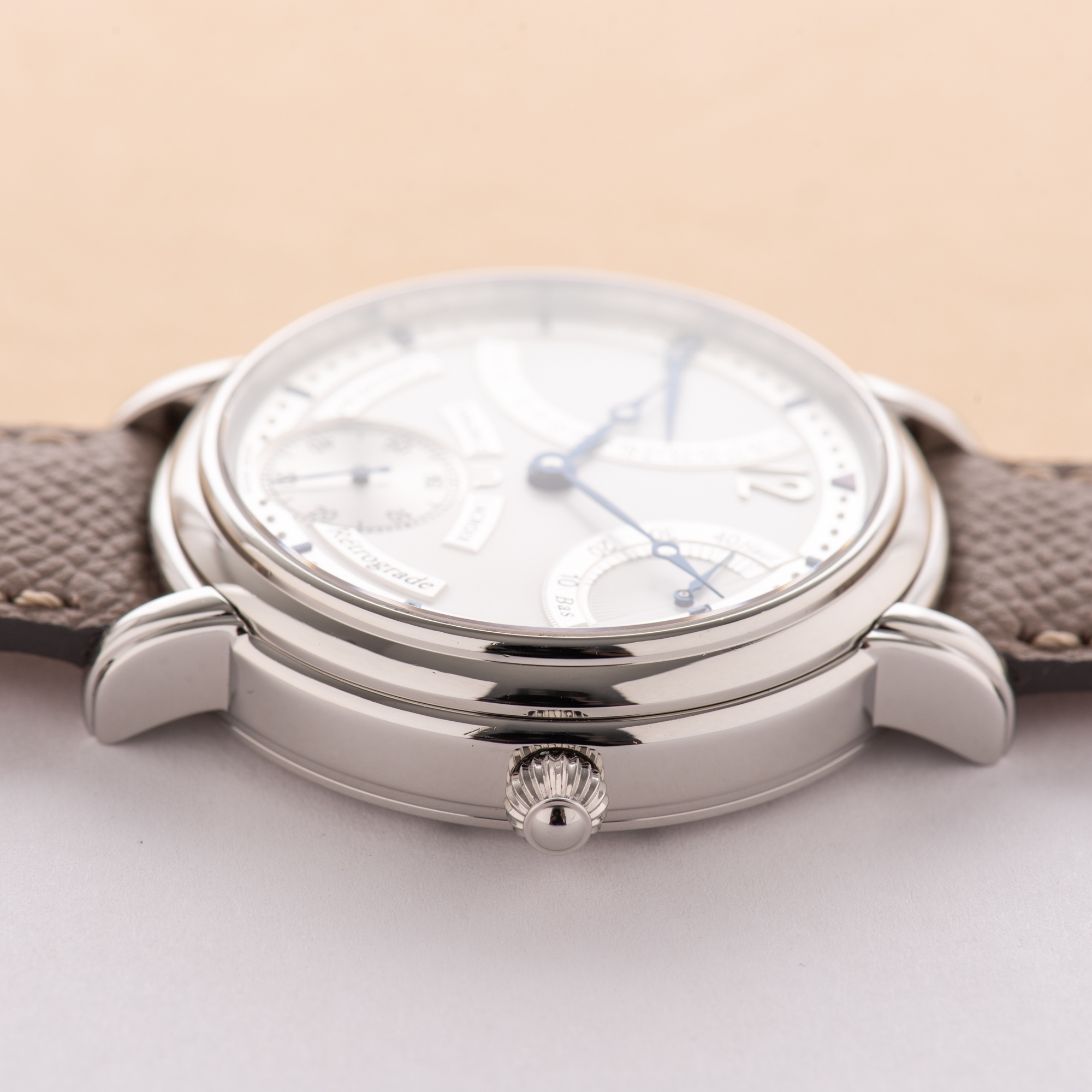 Vue de Maurice Lacroix Masterpiece Calendrier Retrograde Acier Réf MP7068