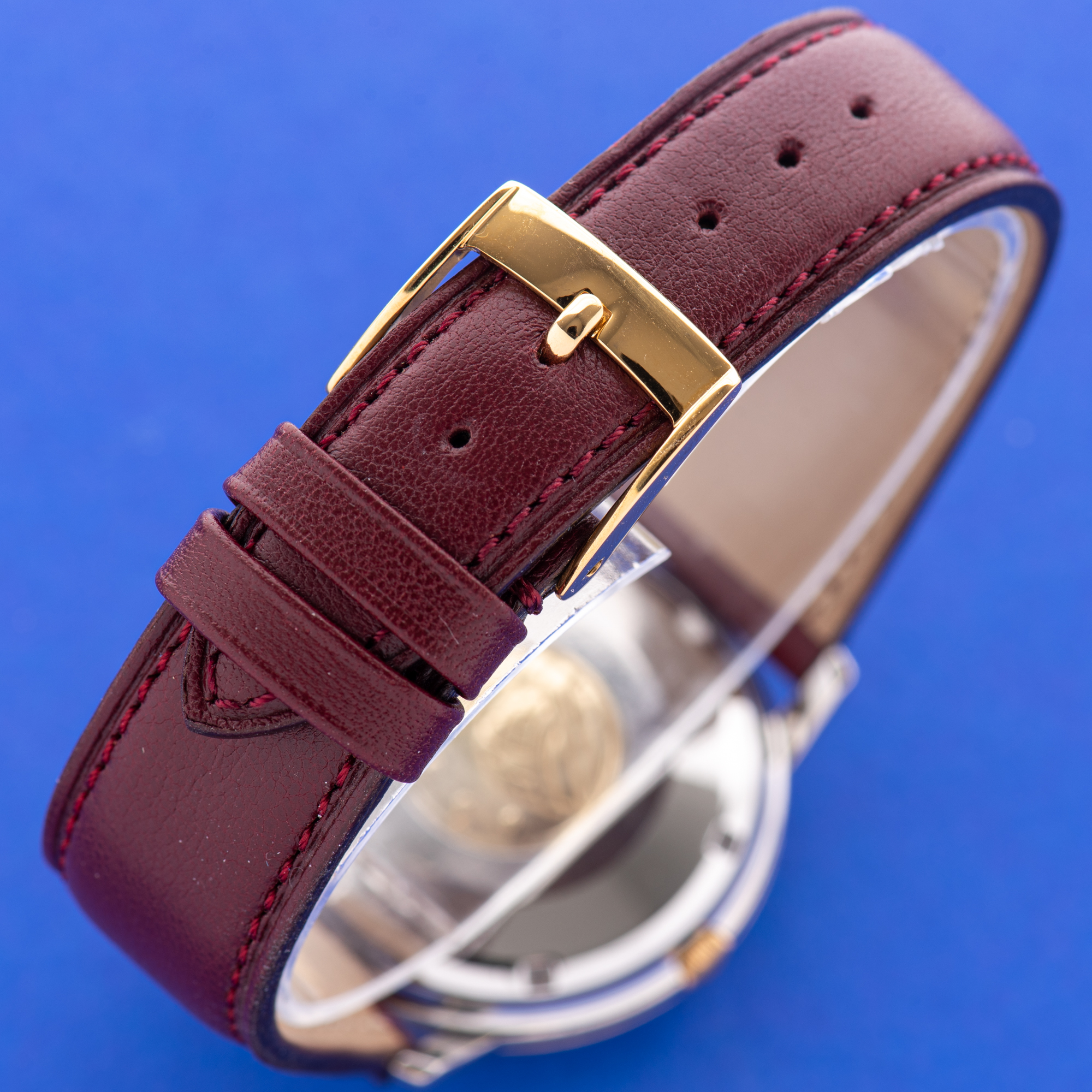 Zicht op Omega Constellation Automatic Hidden Crown from 1966 Réf 168.010