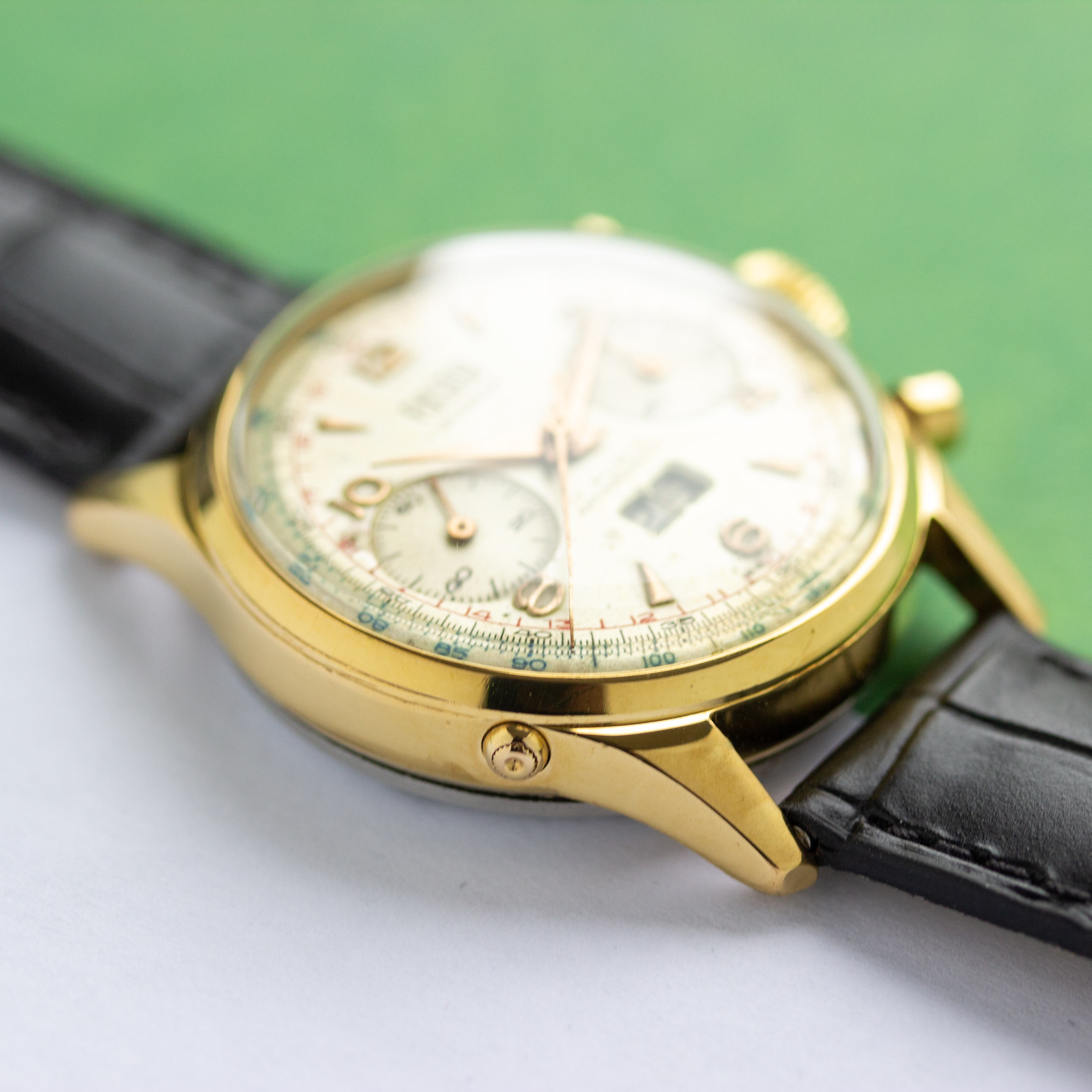 View of Fulgor Rare Chronograph Grand Date Venus 210