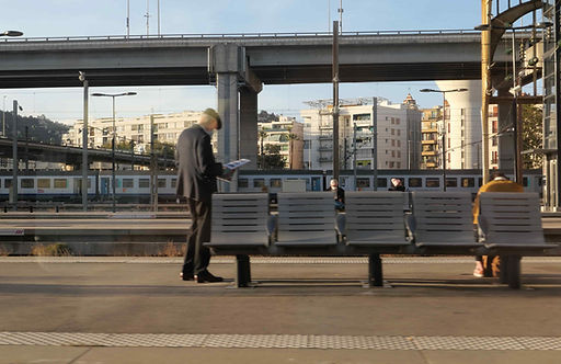 train - interieur -nice - cannes - scene.JPG