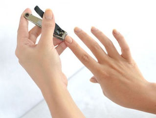 Help for nail cutting