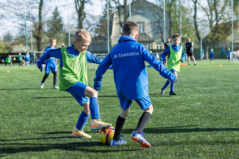 Reedel, 8. mail toimus JK Tammeka 2016–2019 treeninggruppide suur mängupäev. Tamme staadioni kunstmurul oli 12 väikest väljakut, millel peeti palju 3vs3 pallila