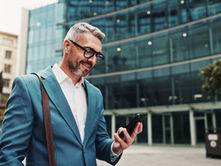 In-House Travel Coordination Vs Outsourced Travel Management
