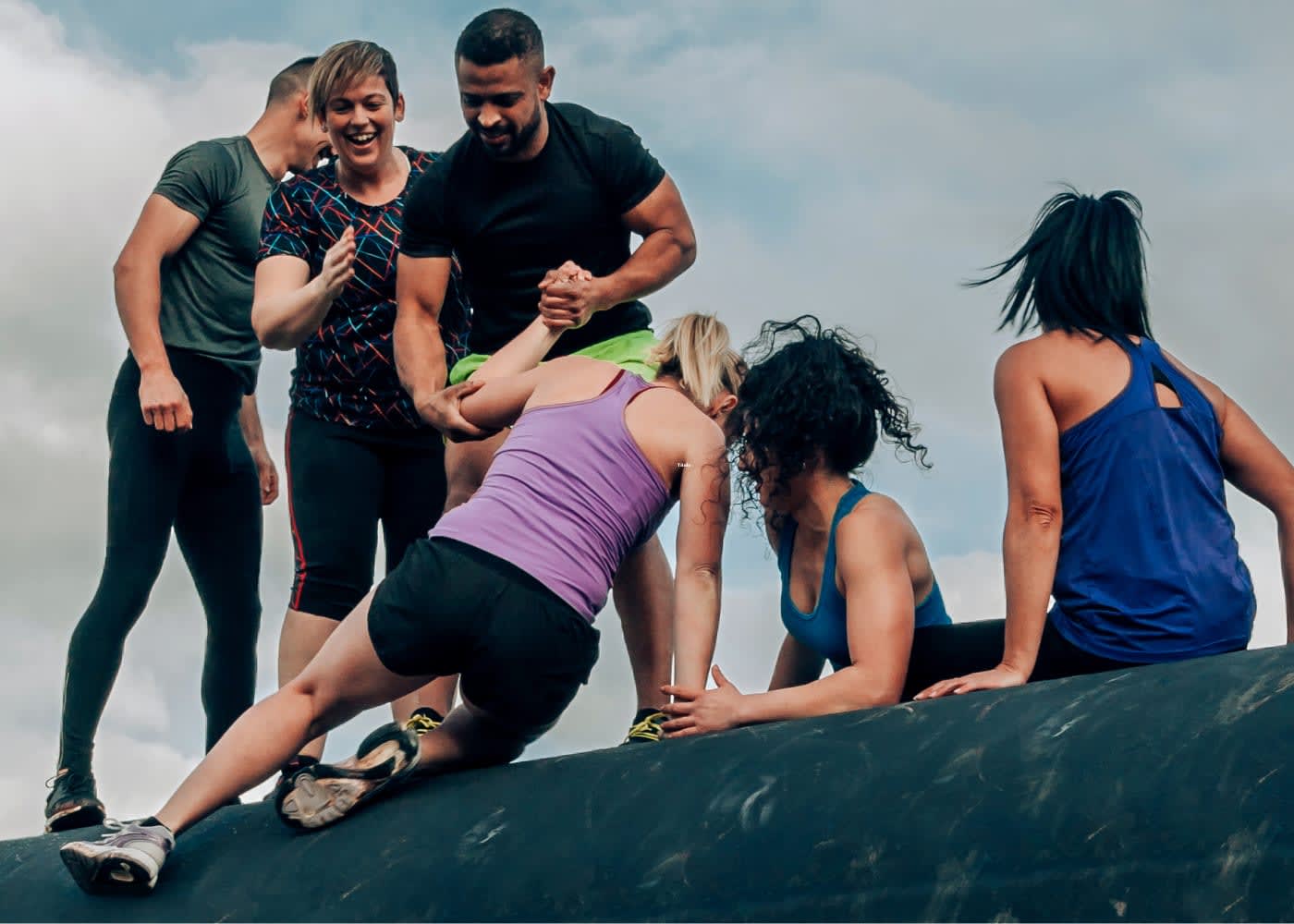Teamwork in Obstacle Racing Communities - Benefits & Impact