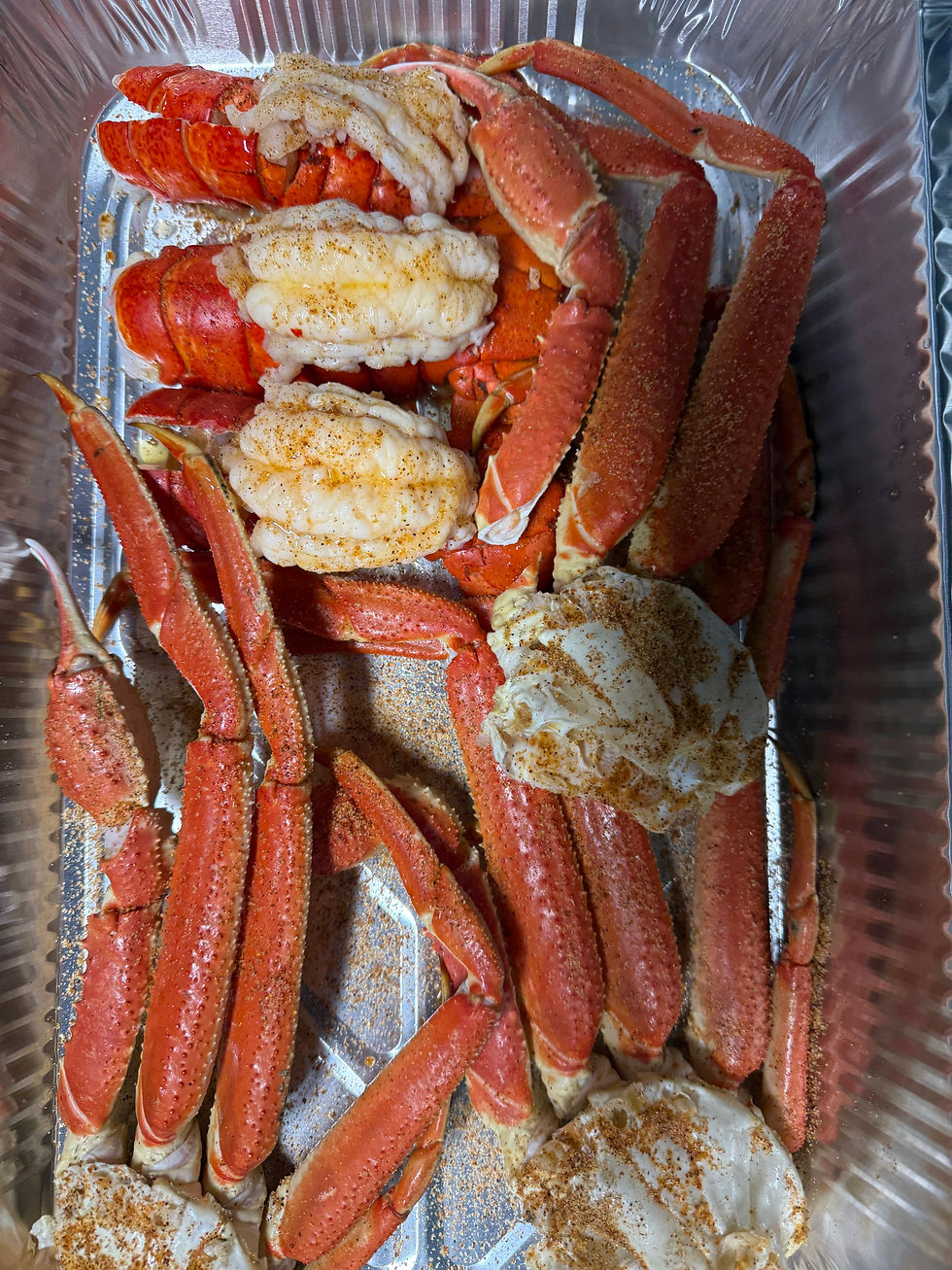Thumbnail: Steamed 12 oz Snow Crab Legs