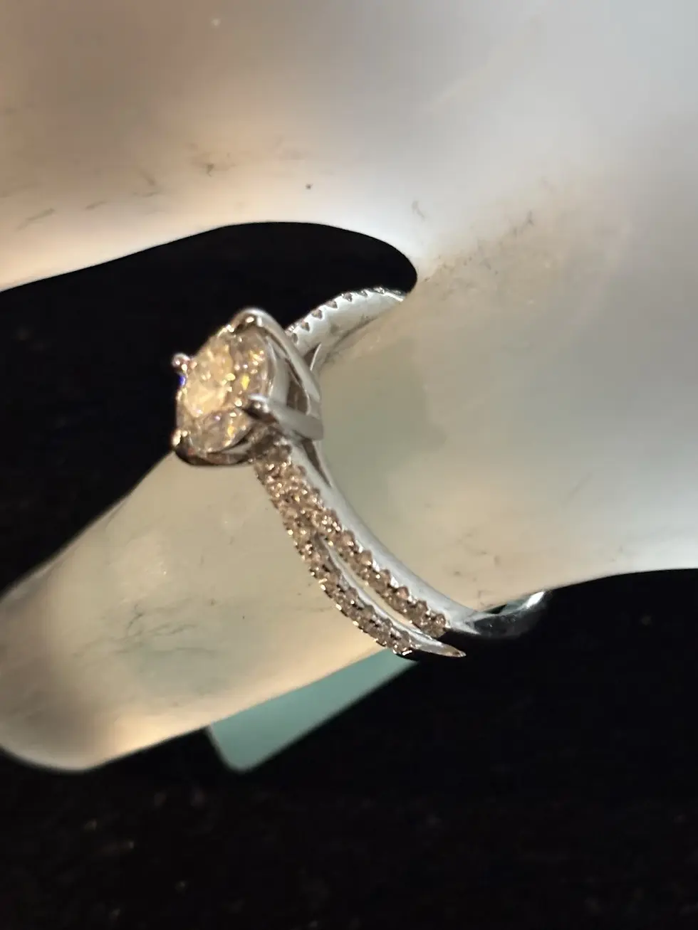 Thumbnail: Round Cut Moissanite Ring 1.31ctw Size 6 925