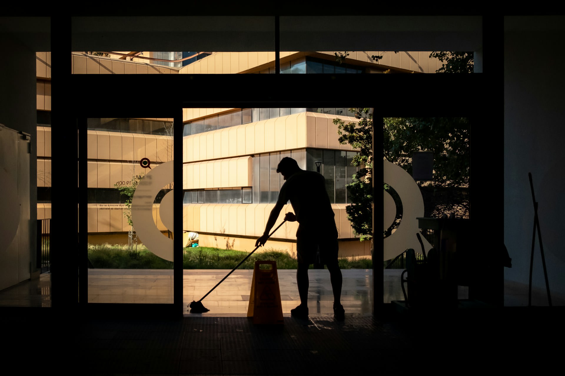 How To Choose The Right Cleaning Solutions For Your Business