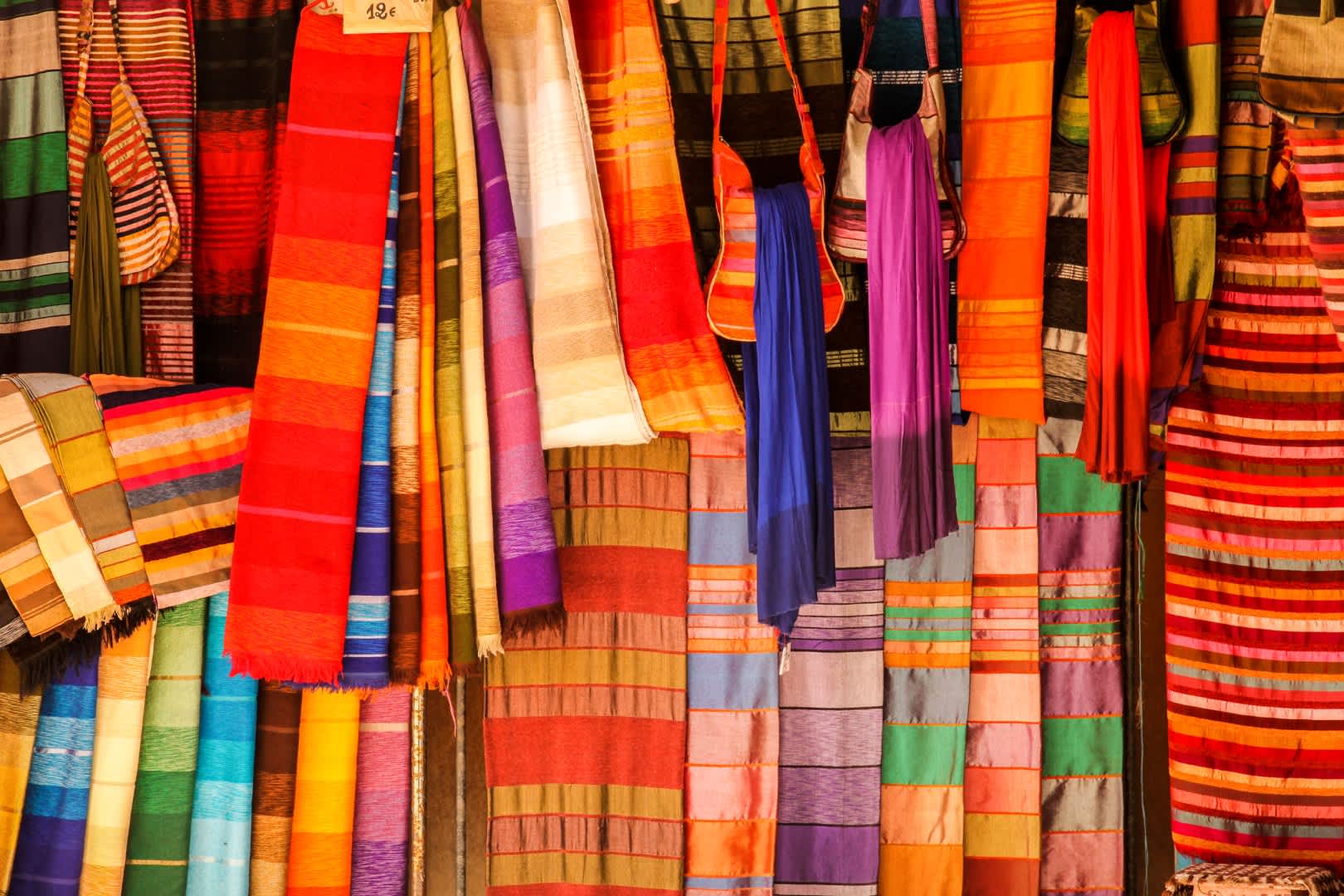 How To Incorporate African Fabric and Prints Into Your Style