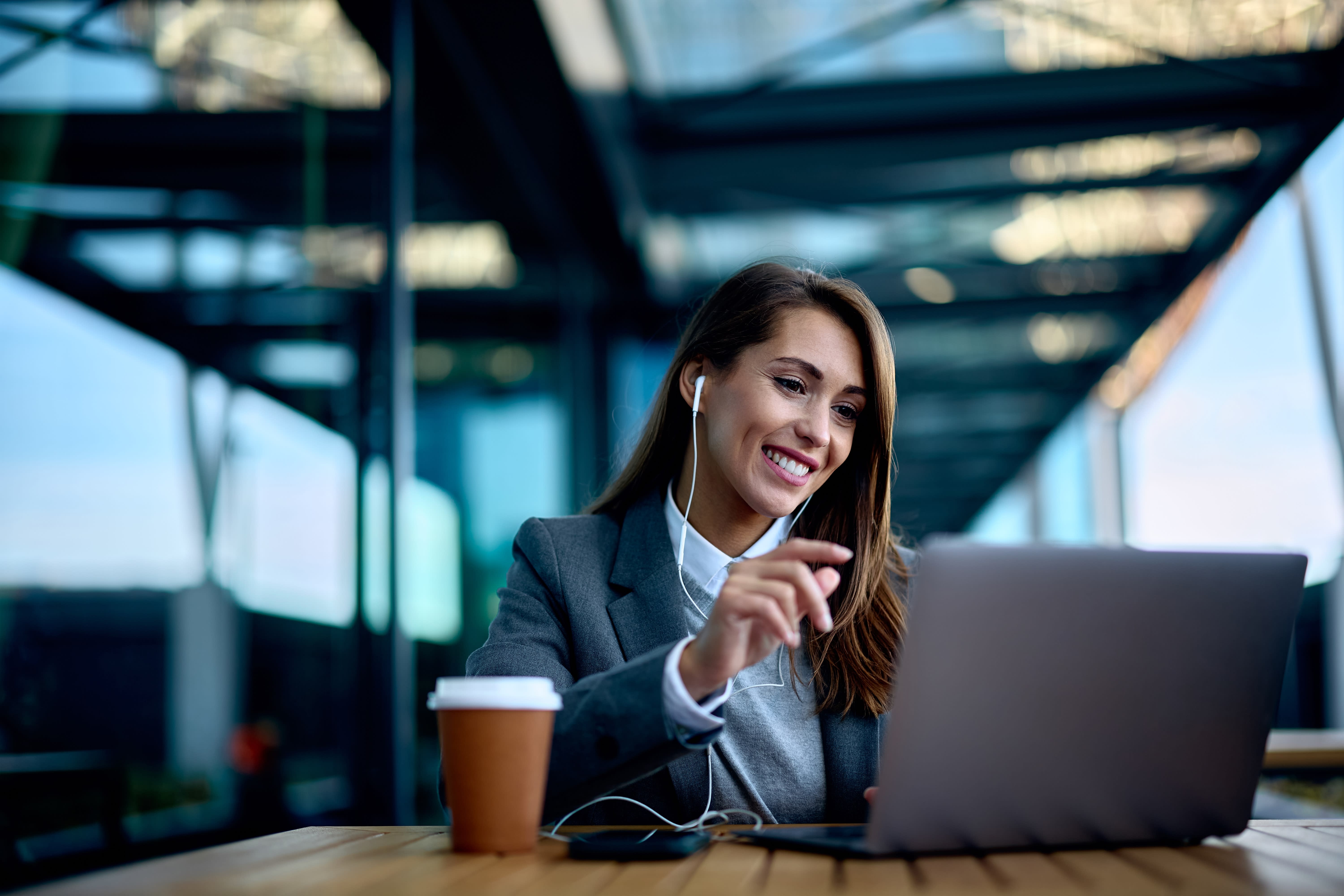 Common Government Travel Mistakes That Risk Compliance