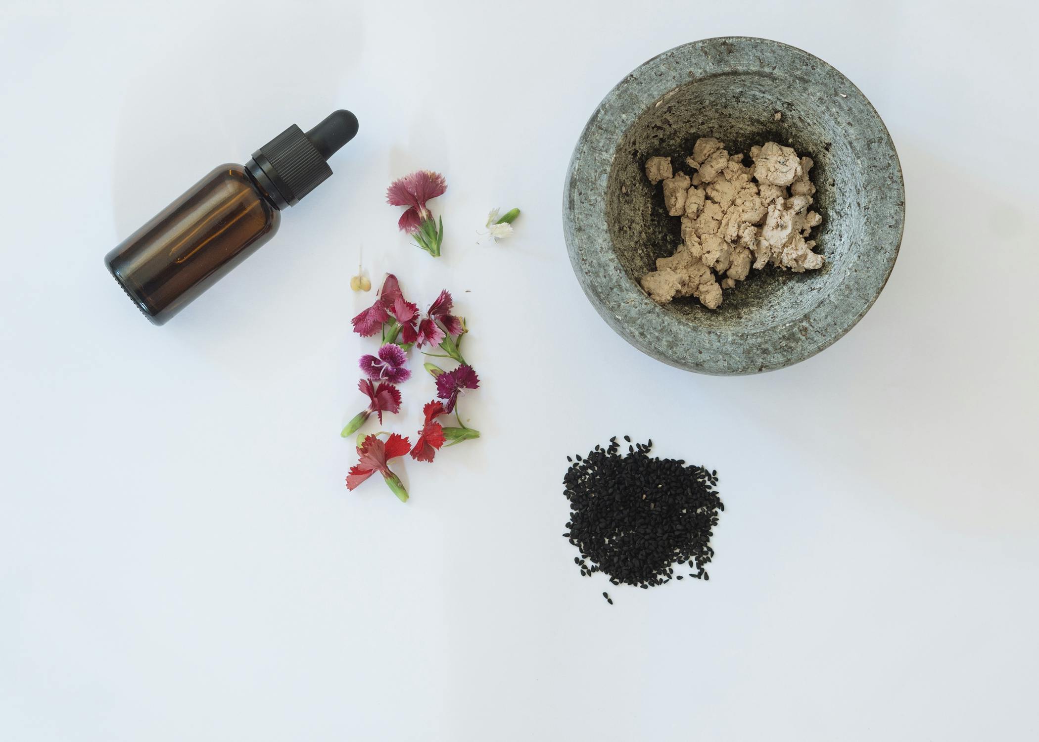 What Makes Organic Ingredients Beneficial for Skincare?