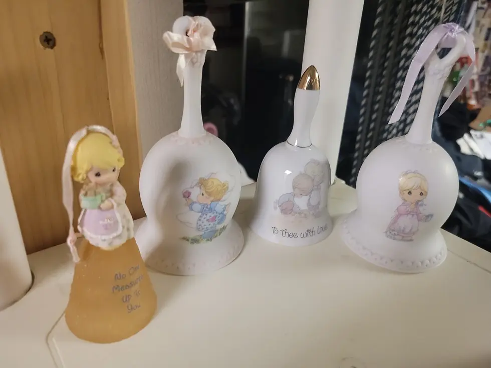 Thumbnail: Set of 13 Precious Moments Figurines No Boxes