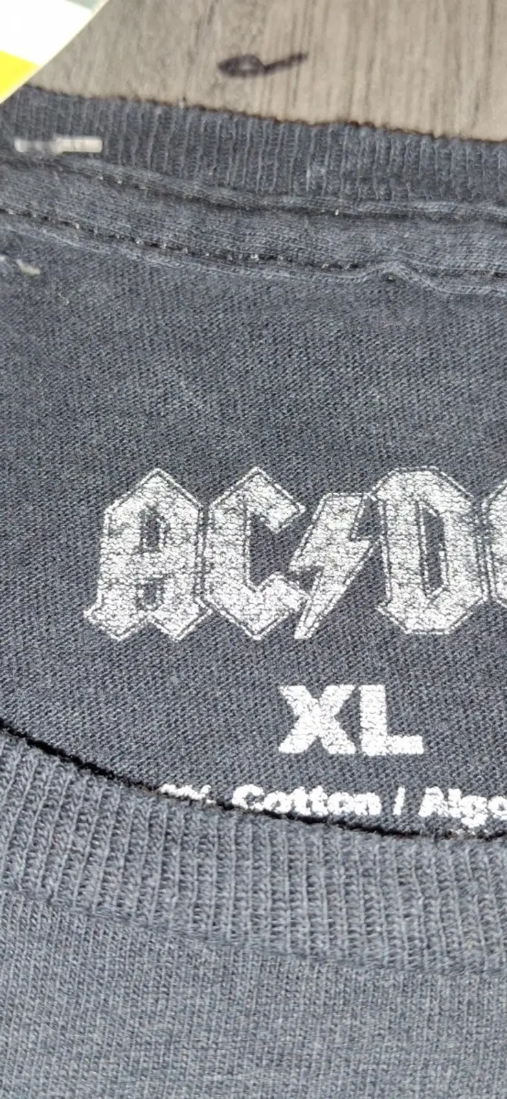 Thumbnail: Men's Extra Large XL T shirt Official AC/DC Back In Black 