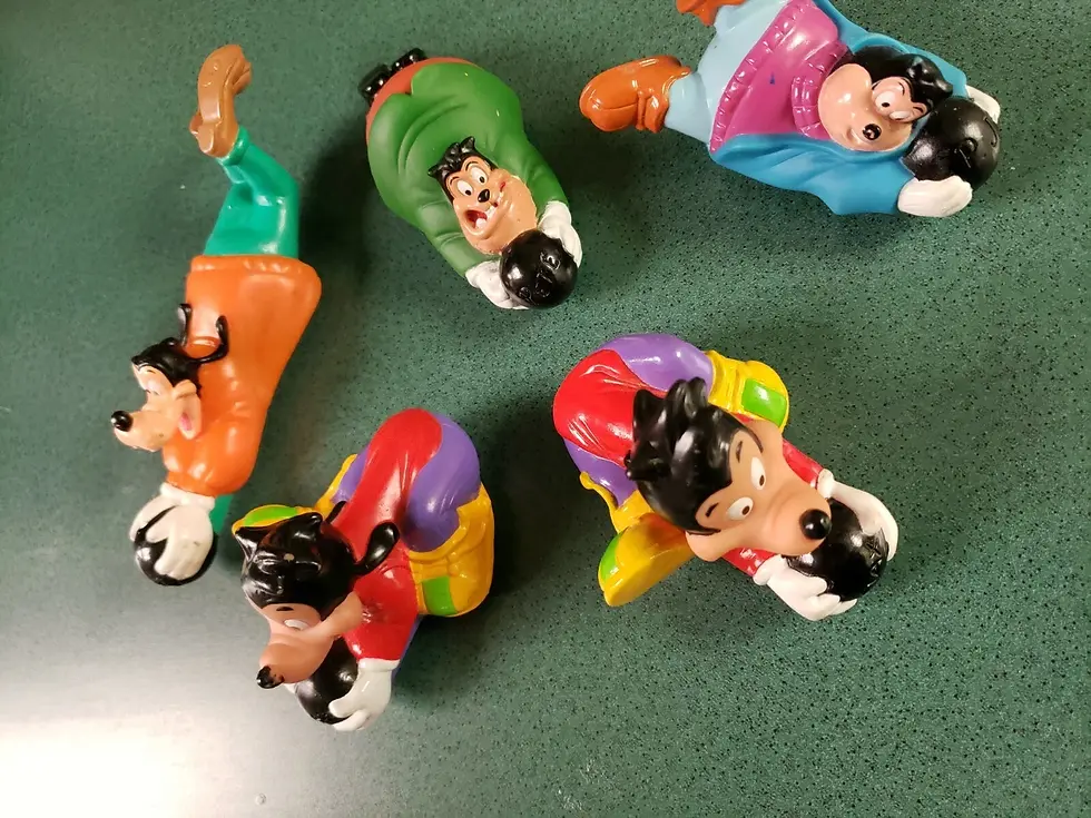 Thumbnail: 1994 Burger King Goof Troop Bowlers Set