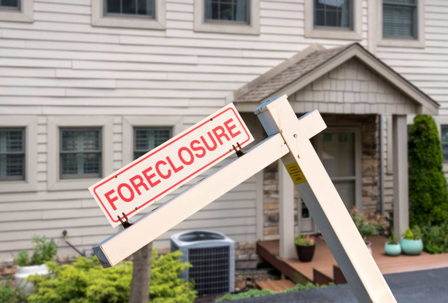 Foreclosure Rates Increasing: What Homeowners Should Do