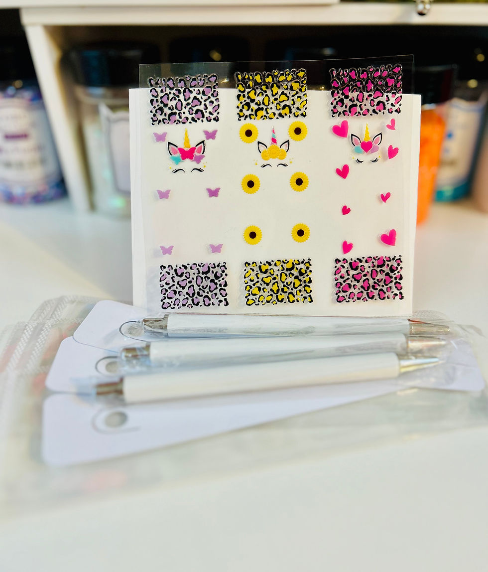Thumbnail: Pen Wrap DIY Set "Cute Animal Print & Hearts"