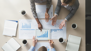 'Expert Analysis': How Academic Rigor Meets Practical Strategy in Modern Consulting