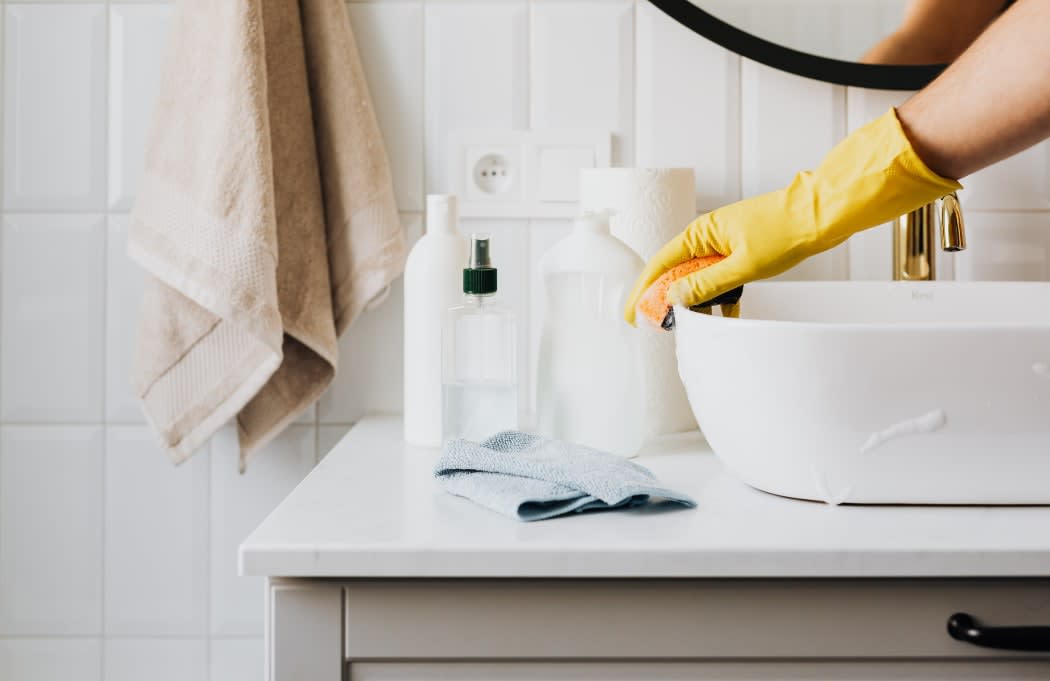 House Cleaning vs. Deep Cleaning: Which Is More Beneficial?