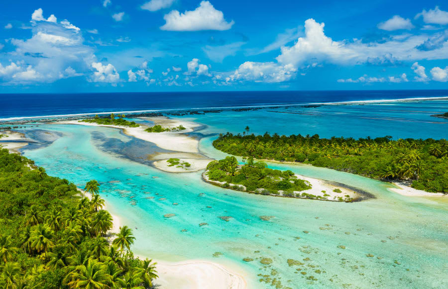 Plan Your Dream Vacation: South Pacific Island Hopping Guide