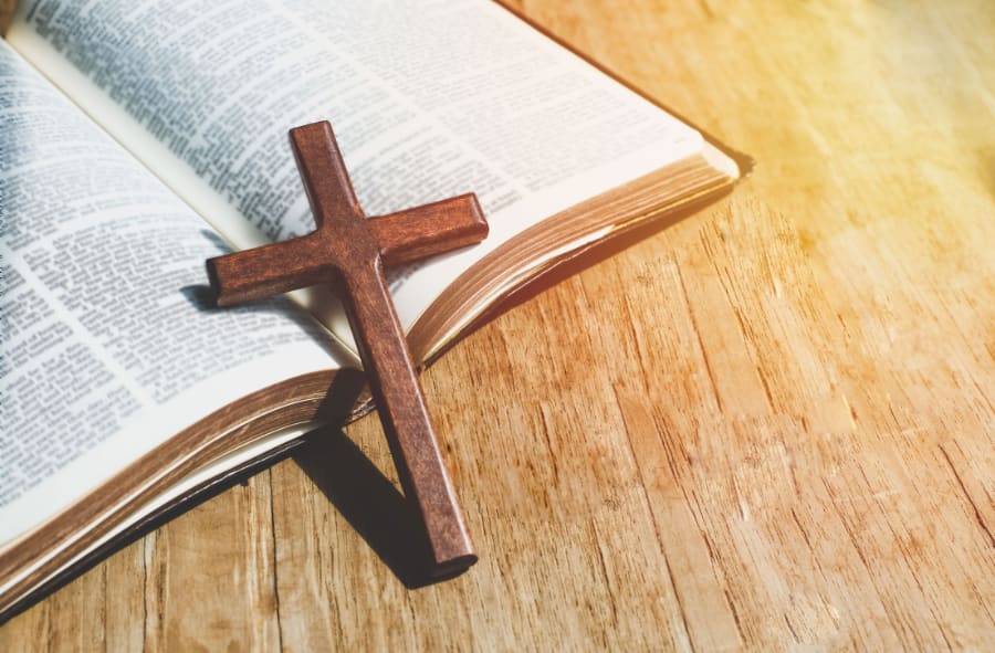 Navigating the Process of Choosing a Bible College