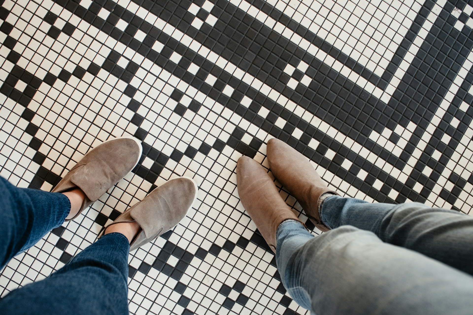 Why Tile Floor Cleaning Makes More Difference Than Mopping