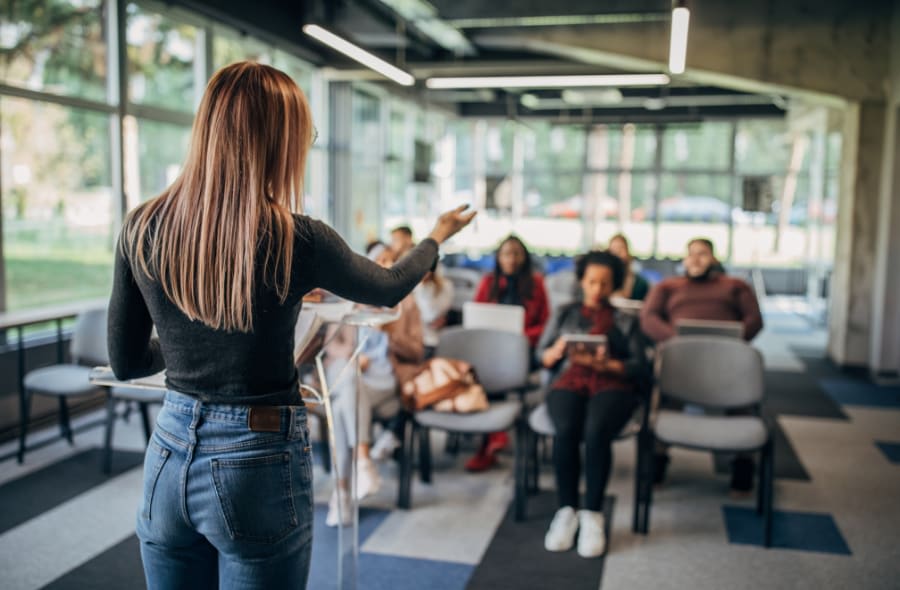Achieve Empowerment Through Coaching for Confidence