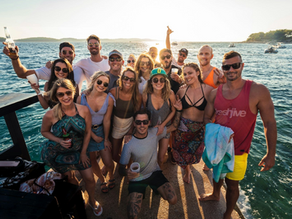 5 Cool Spring Break Outfits and Accessories To Show Off In 2024