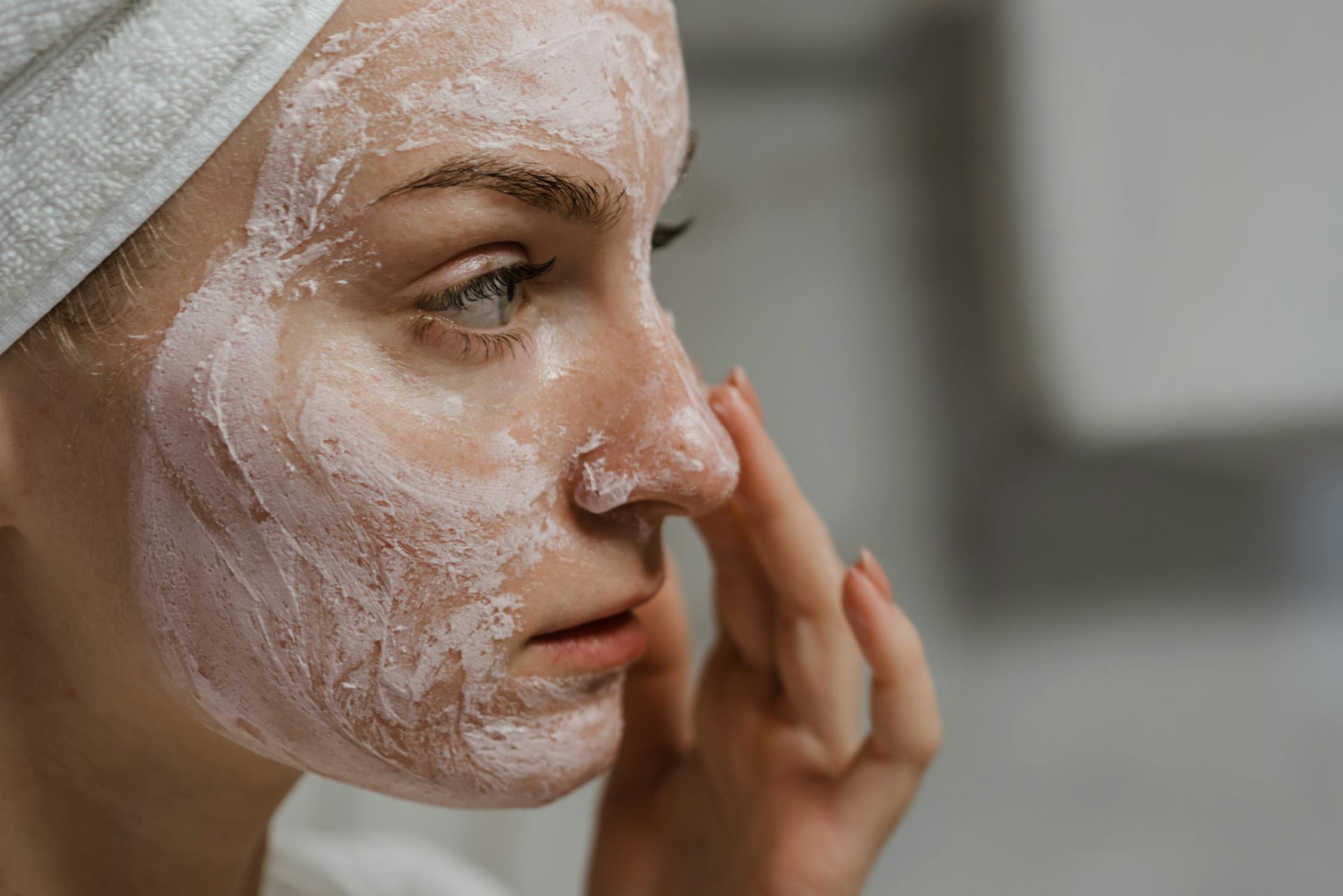 Which Type of Exfoliation is Suitable for My Skin Type?