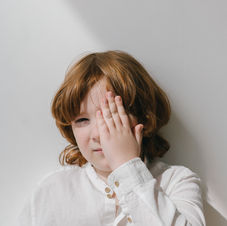 What Does a White Pupil in a Photo Mean? Signs Parents Should Watch For