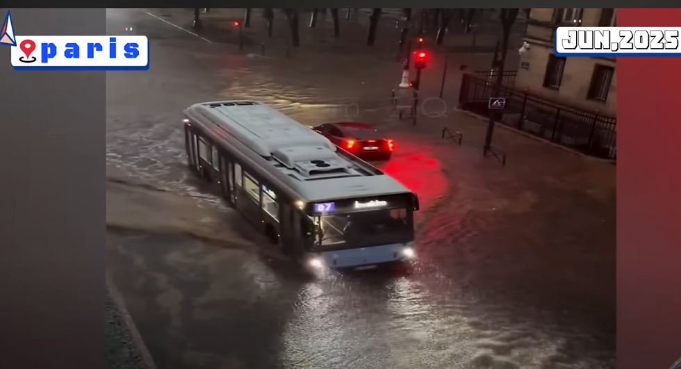 Paris fick en storm 26.6-25 de sällan upplevt,                                                                                                          Det hade varit extrem varmt upp till 40°C..                                                                                                                                       När kallare väder trängde in från Atlanten. med 30 sek./meter och häftigt regn.                                                   Fällde många träd i staden.