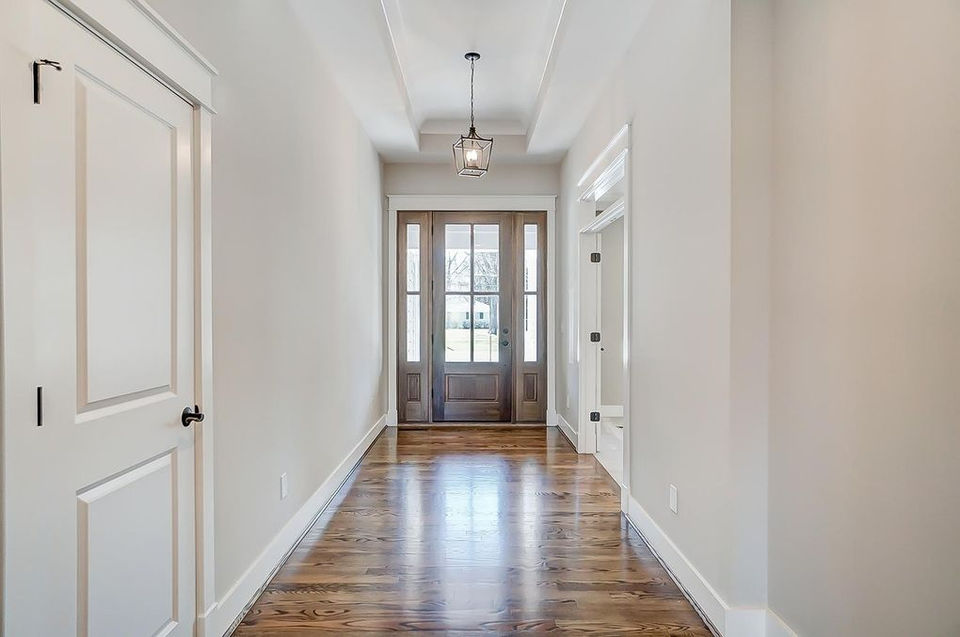 Legendary Custom Homes -Cincinnati-Ohio-entry-way