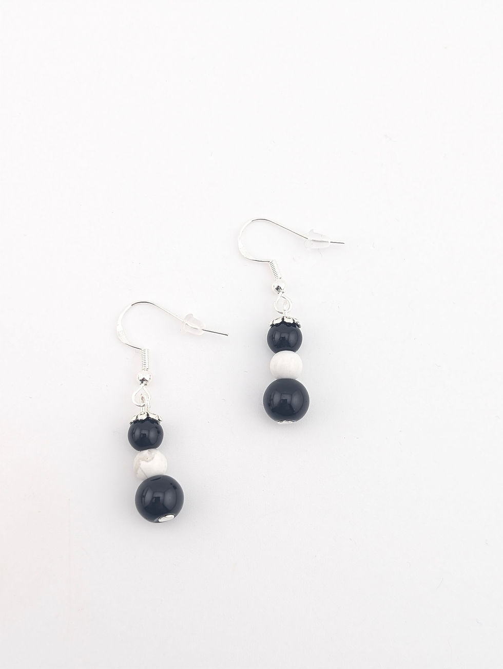 Miniature : Boucles d'oreilles obsidienne howlite 