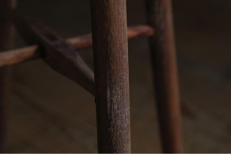 Thumbnail: 丸椅子