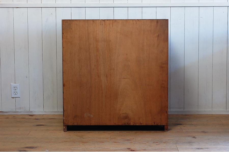 Thumbnail: 大きな15杯の木製引き出し