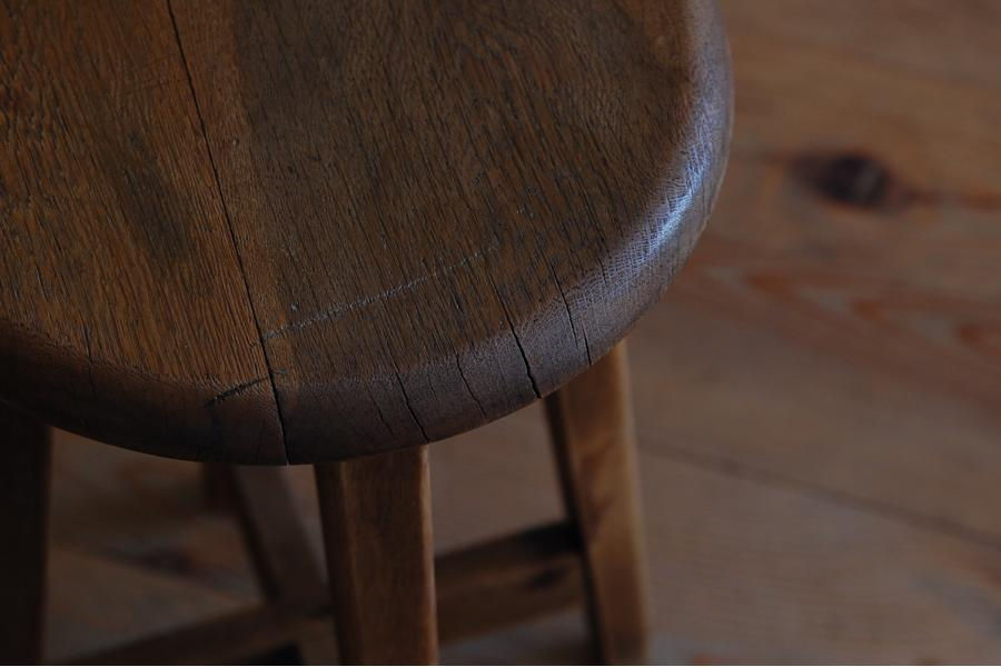 Thumbnail: 丸椅子